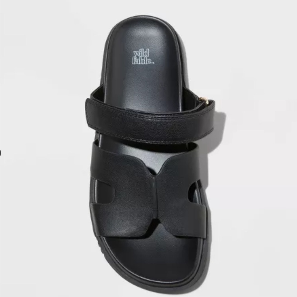 Chunky and new black sandals only worn a few times